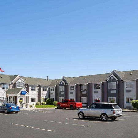 Baymont By Wyndham Boardman Hotel Buitenkant foto