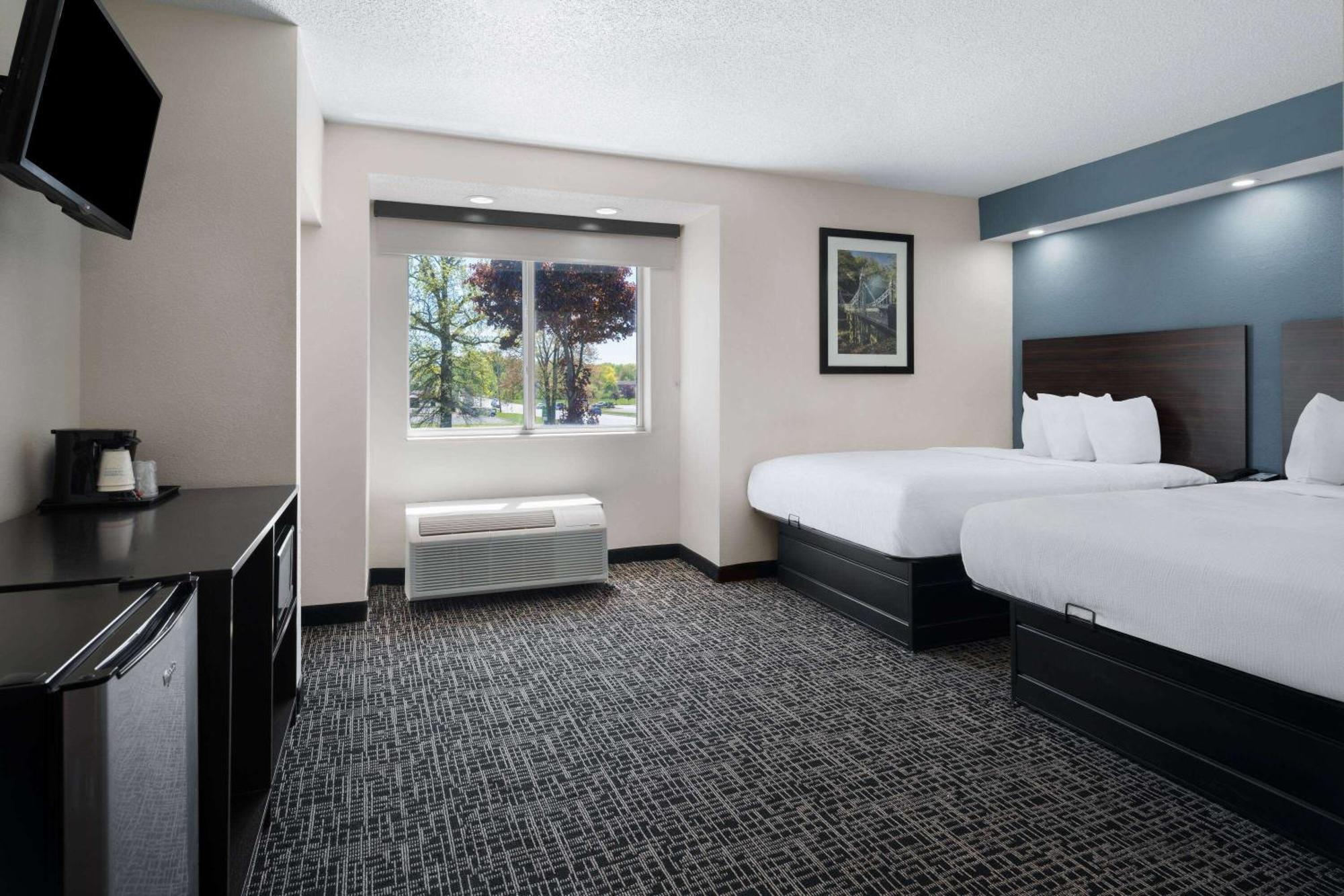 Baymont By Wyndham Boardman Hotel Buitenkant foto